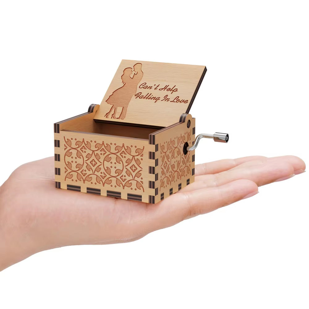 Wooden Music Box Vintage Engraving Wooden Hand-Cranked Music Box Can'T Help but Fall in Love Music Box