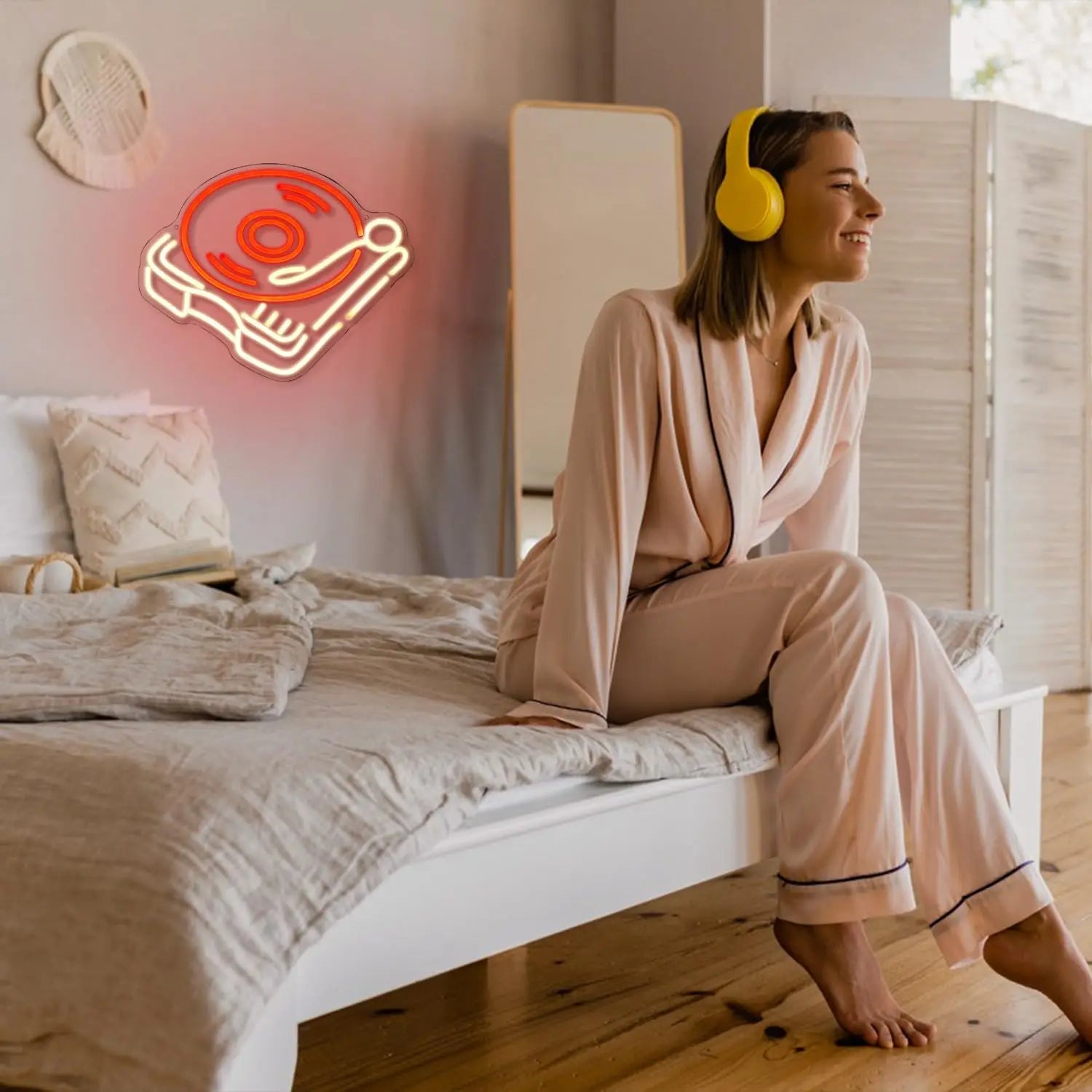 Record Player Neon Sign Retro Red Warm Music Record Neon Light for Music Studio Decor Live Music Bedroom Beer Bar Decoration