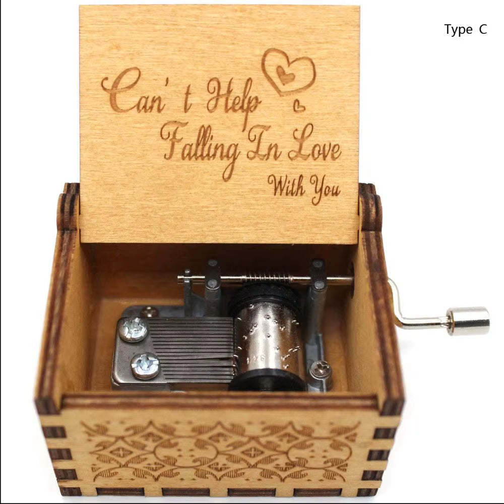 Wooden Music Box Vintage Engraving Wooden Hand-Cranked Music Box Can'T Help but Fall in Love Music Box