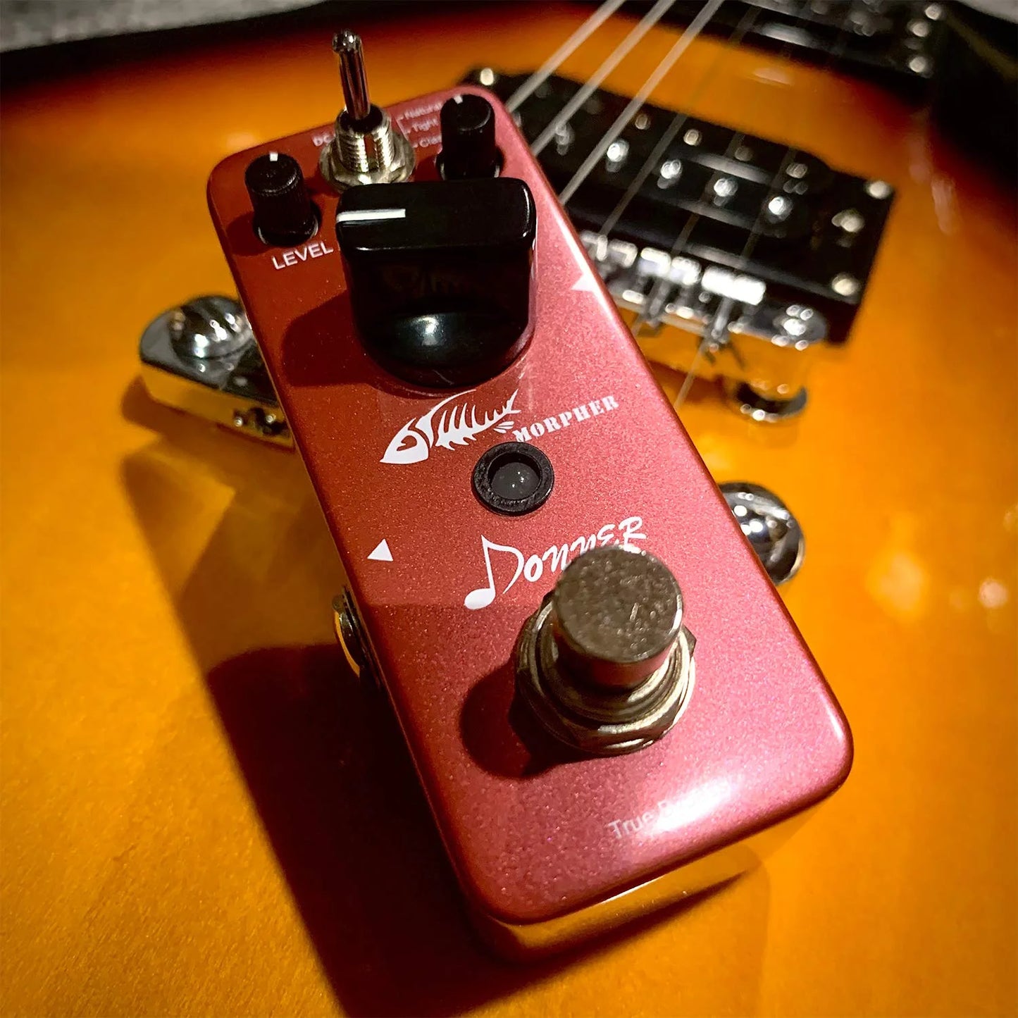 Distortion Guitar Pedal, Morpher Distortion 3 Modes Natural, Tight, Classic Crunch 80S Metal for Electric Guitar True Bypass