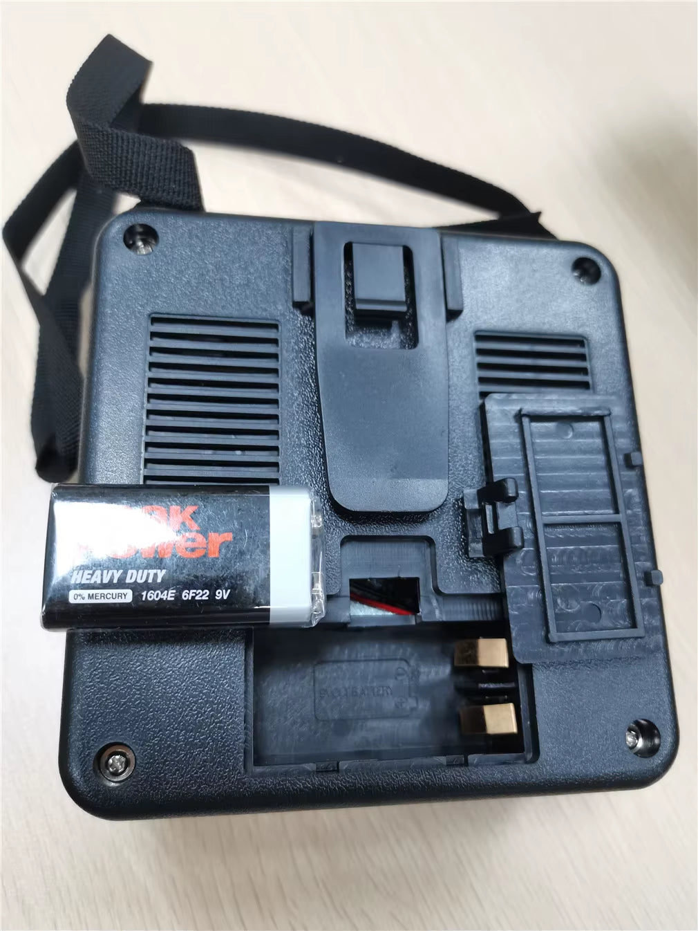 TOP Mini Guitar Amplifier Guitar Amp with Back Clip Speaker Guitar Accessories for Acoustic Electric Guitar Accessories Part